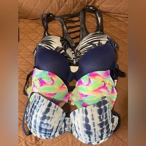 36D FOUR VICTORIA’S SECRET BRAS. 3LIGHLY LINED T SHIRT 1 SPORTS BRA